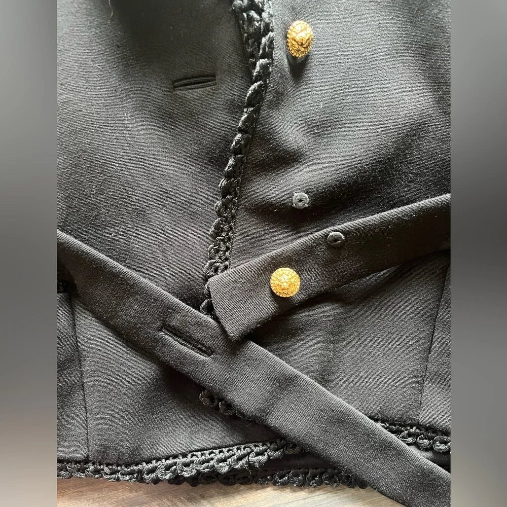 Holt Renfrew Vintage Black Wool Jacket & Skirt Set Size 6 Excellent - Picture 11 of 15